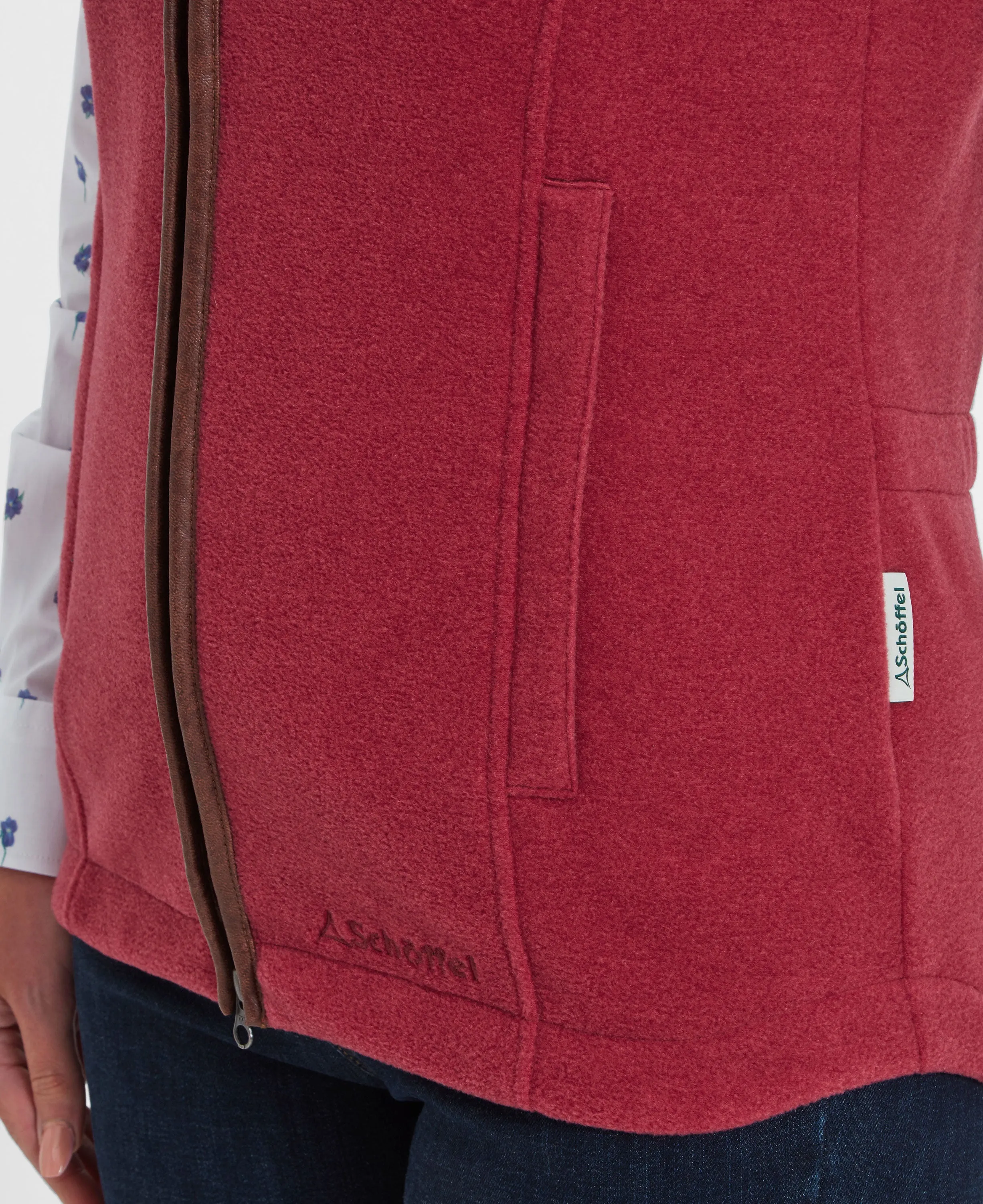 Lyndon Fleece Gilet                             Pomegranate